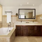 Wyndham Residences 4*