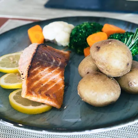 Wyndham Residences 4* 아데제