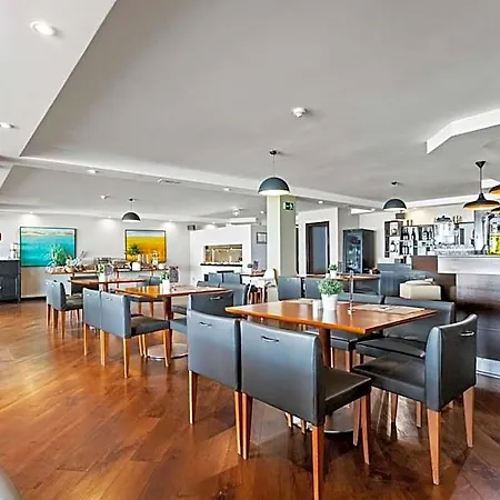 Aparthotel Wyndham Residences 4*