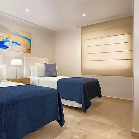 Wyndham Residences Aparthotel 4*