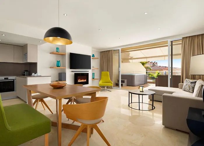 Wyndham Residences 4* أذيخي